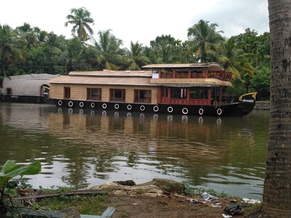 Mango Kerala Homes Kumarakom Exterior photo